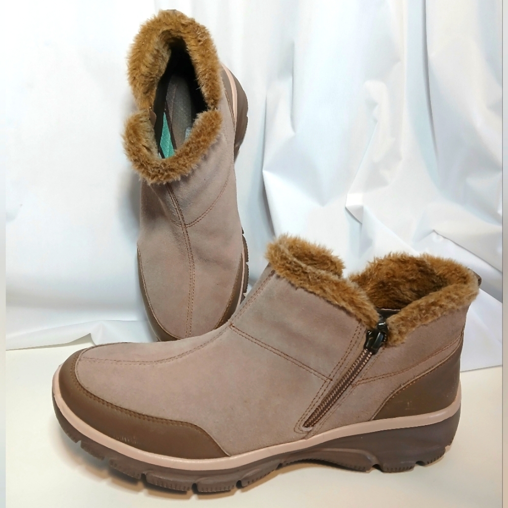 SKECHERS Easy Going Suede & Fur Side Zip Ankle Boot Size 8.5 Excellent